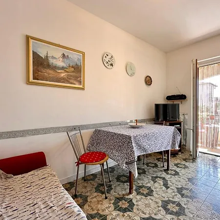 Hostdomus - Leo's House Pietra Ligure