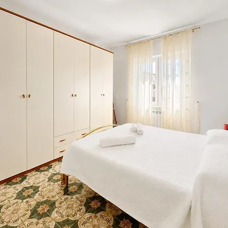 Hostdomus - Leo's House *