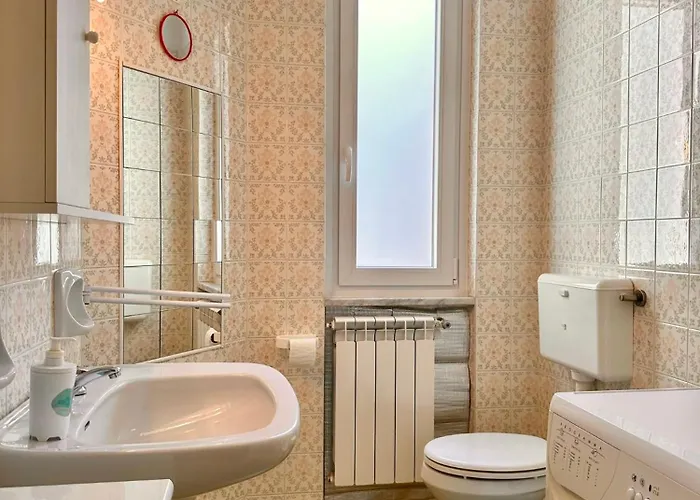 아파트 Hostdomus - Leo's House 피에트라리구레