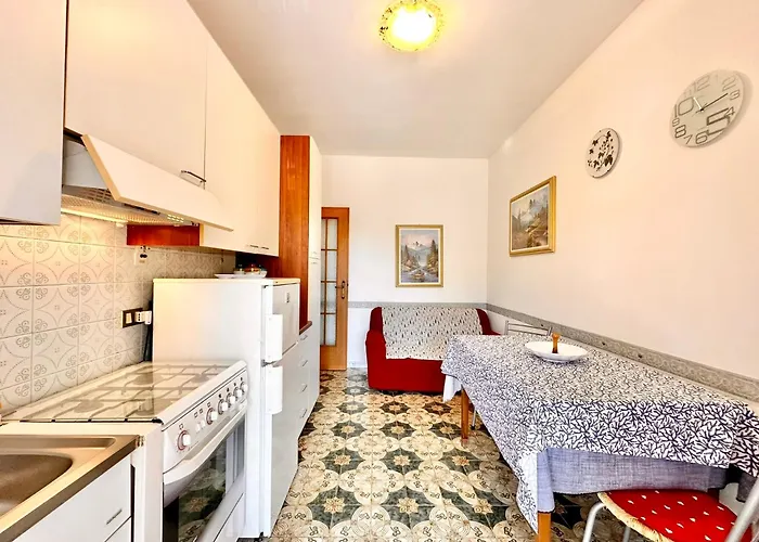 아파트 Hostdomus - Leo's House 피에트라리구레